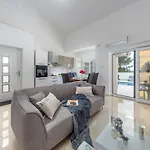 Villa Shaula 1 - Three Bedroom House With Pool *