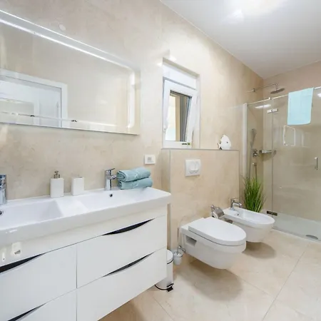 Shaula 1 - Three Bedroom House With Pool Вилла Шибеник