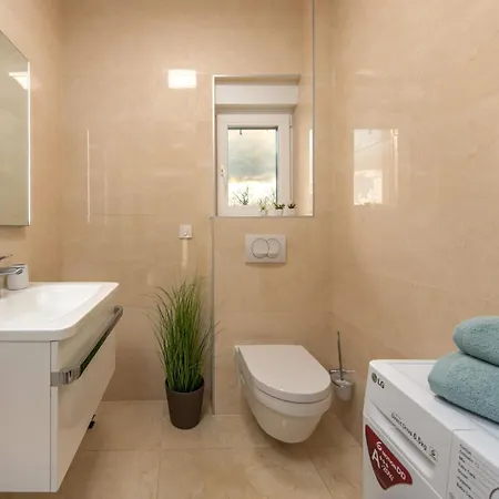 Shaula 1 - Three Bedroom House With Pool * Шибеник