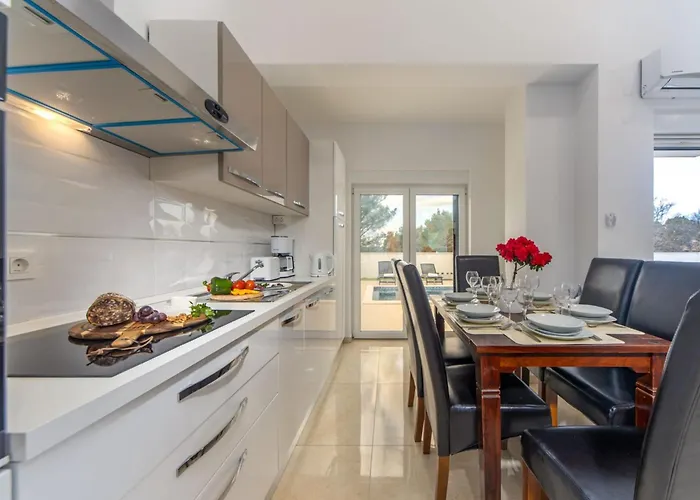 Villa Shaula 1 - Three Bedroom House With Pool Šibenik