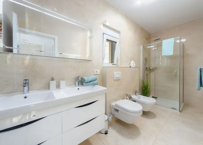 Shaula 1 - Three Bedroom House With Pool Villa Šibenik